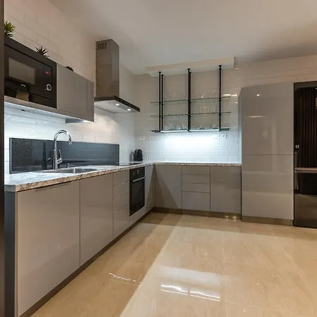 On The Main Street With Parking Old Town Apartamento Košice