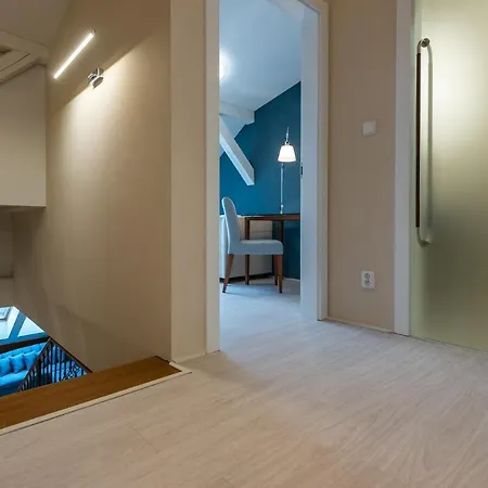 Apartamento On The Main Street With Parking Old Town